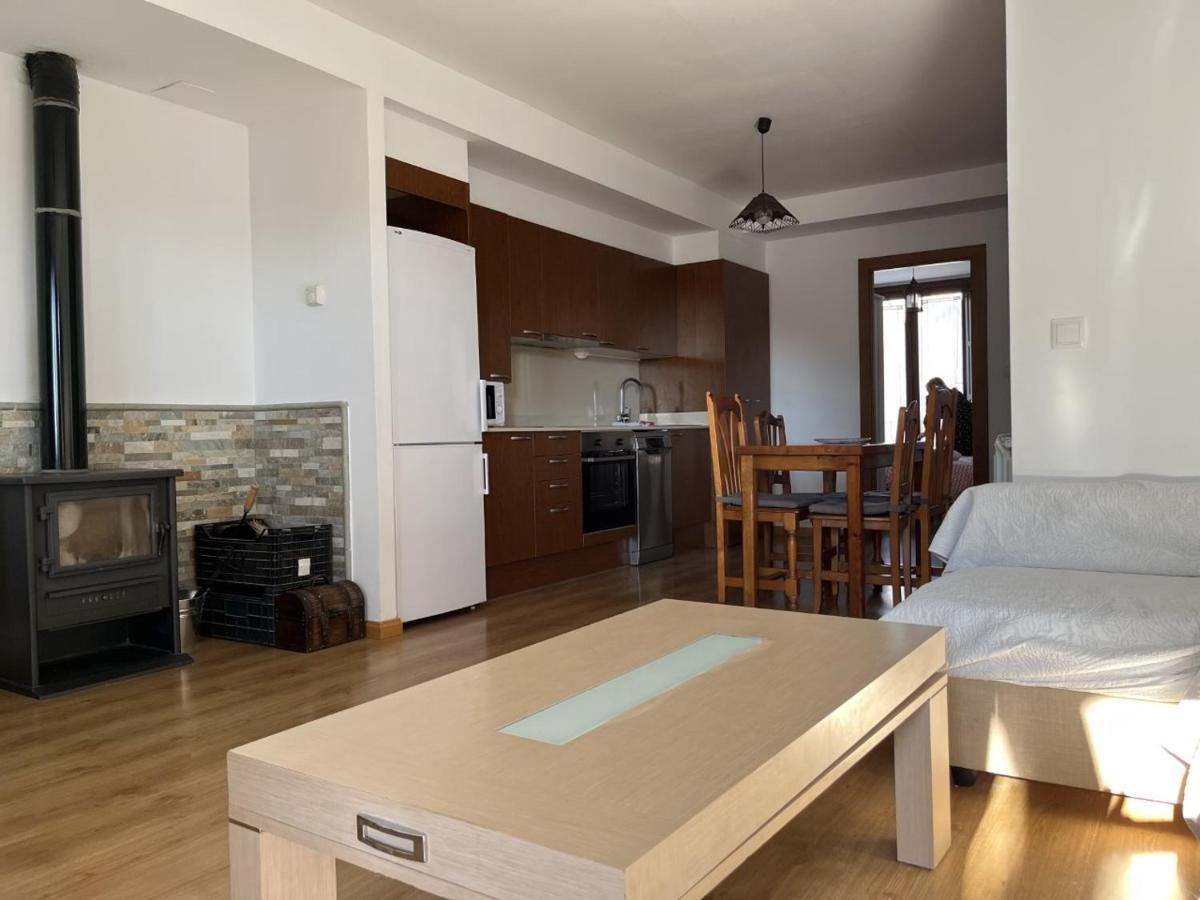Apartamentos Turisticos Rio Gallego Fontellas  Екстер'єр фото