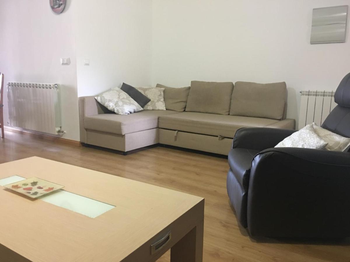 Apartamentos Turisticos Rio Gallego Fontellas  Екстер'єр фото