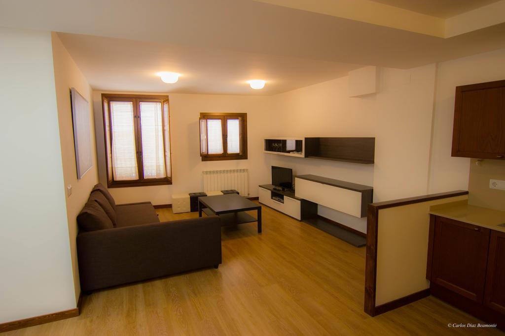 Apartamentos Turisticos Rio Gallego Fontellas  Екстер'єр фото